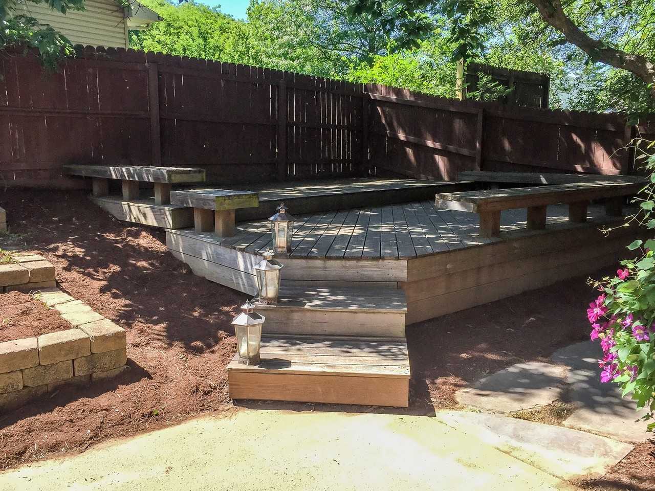 117 Hollyridge Ln - Photo 2 of 34