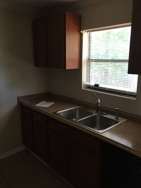 3862 Shane Ct - Photo 4 of 14