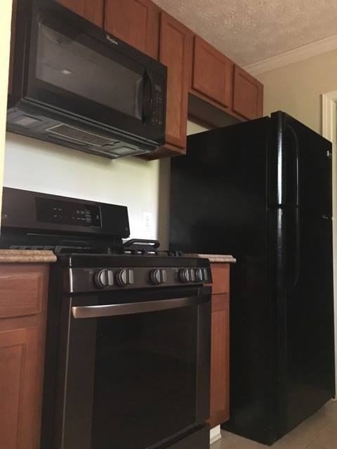 3862 Shane Ct - Photo 5 of 14