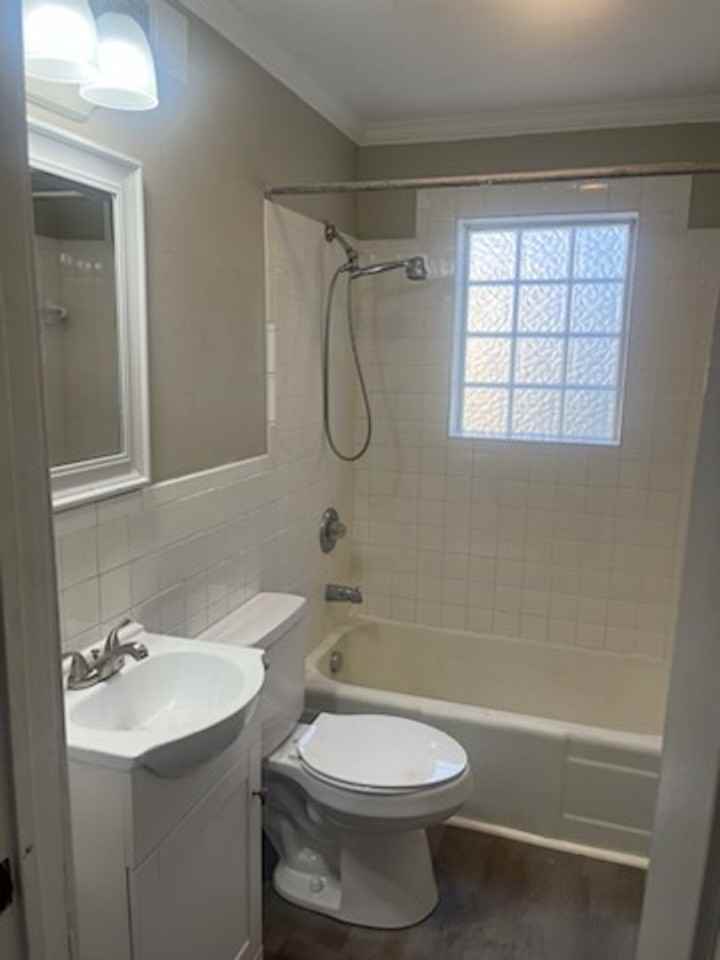 208 Linwood Dr - Photo 5 of 7