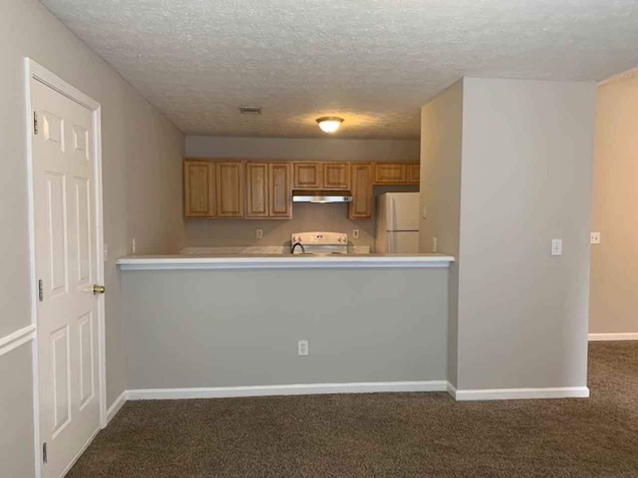 9540 Sleepy Hollow Ln - Photo 4 of 12