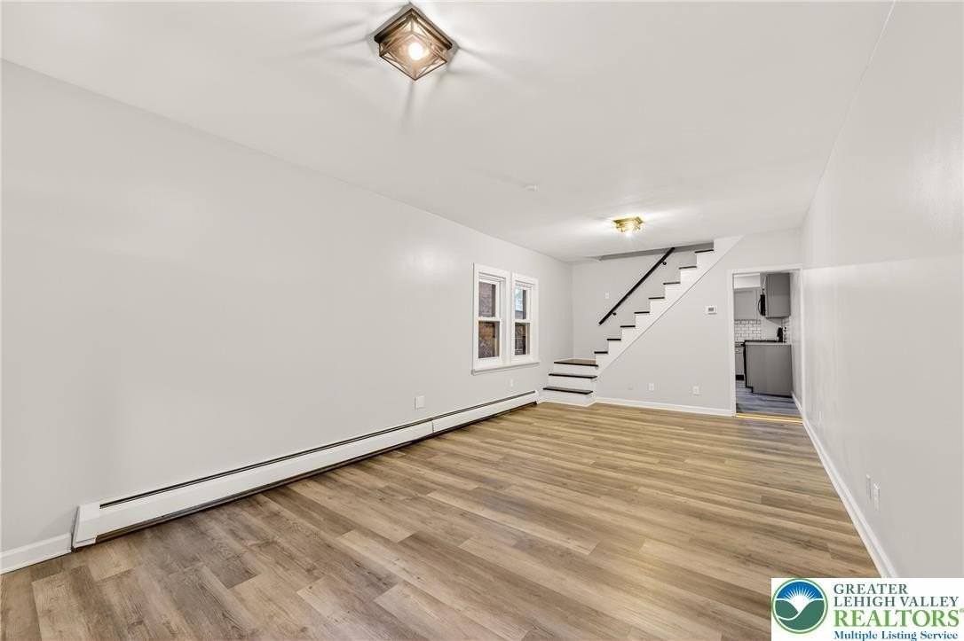 817 Ridge St - Photo 5 of 24