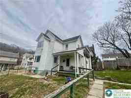 featured image of 206 Messinger St 1st Fl