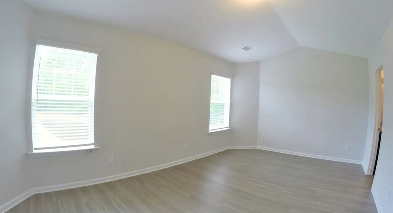 31 St Augustine Way - Photo 5 of 14