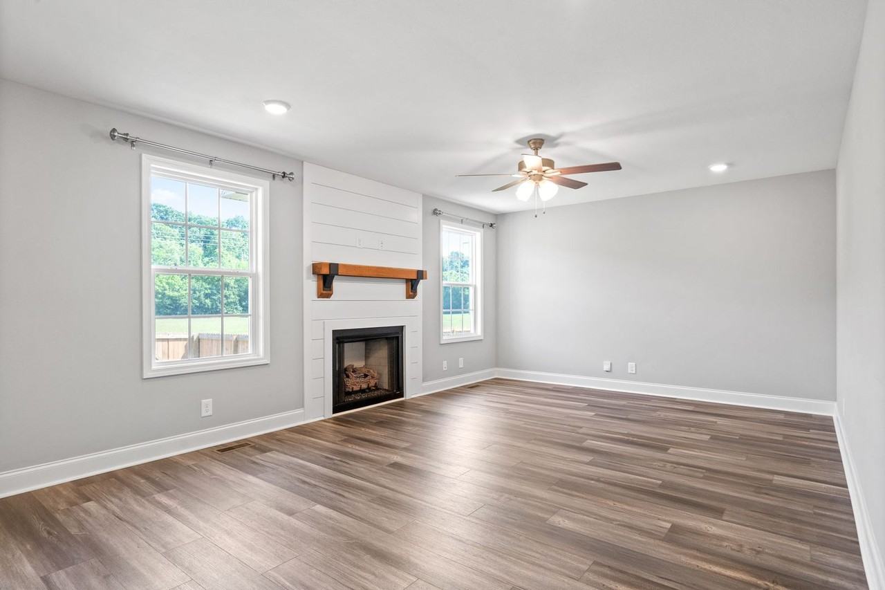 513 Vale Ct - Photo 7 of 38