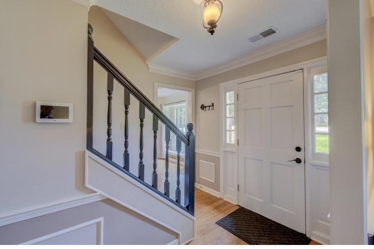 8327 Poplar Pike - Photo 3 of 23