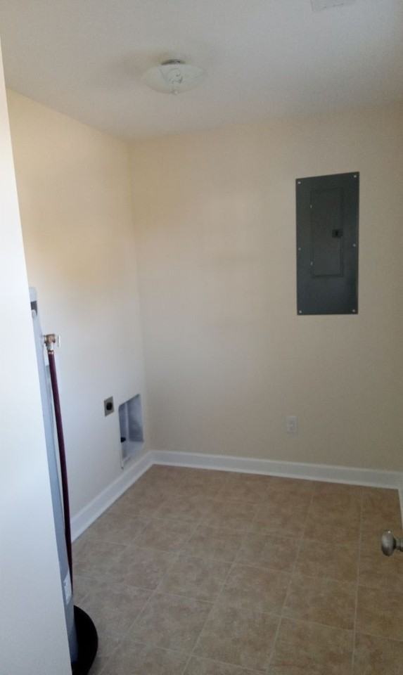 513 Live Oak St - Photo 7 of 7