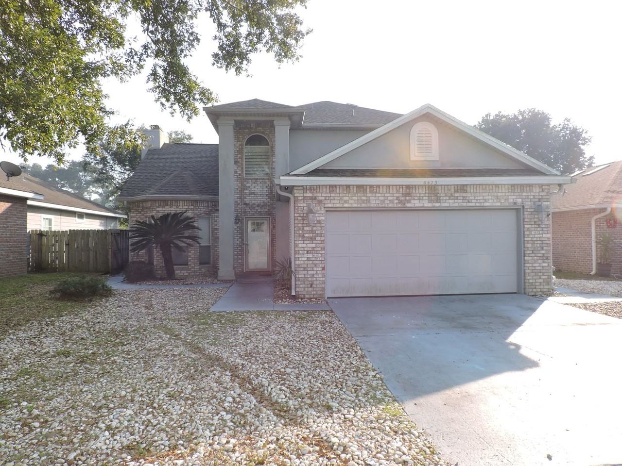 6423 Lake Charlene Ln - Photo 2 of 40