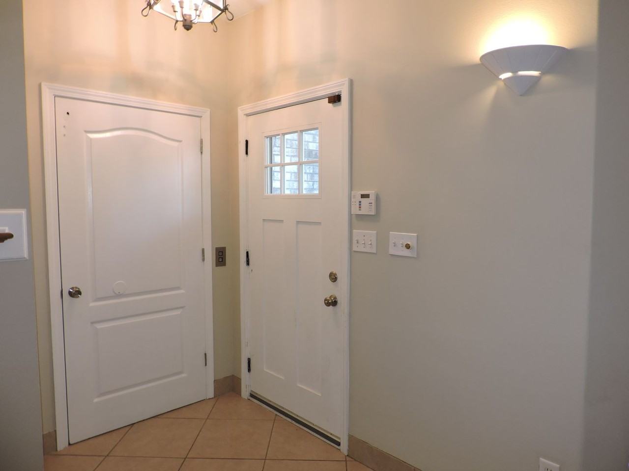 6423 Lake Charlene Ln - Photo 3 of 40