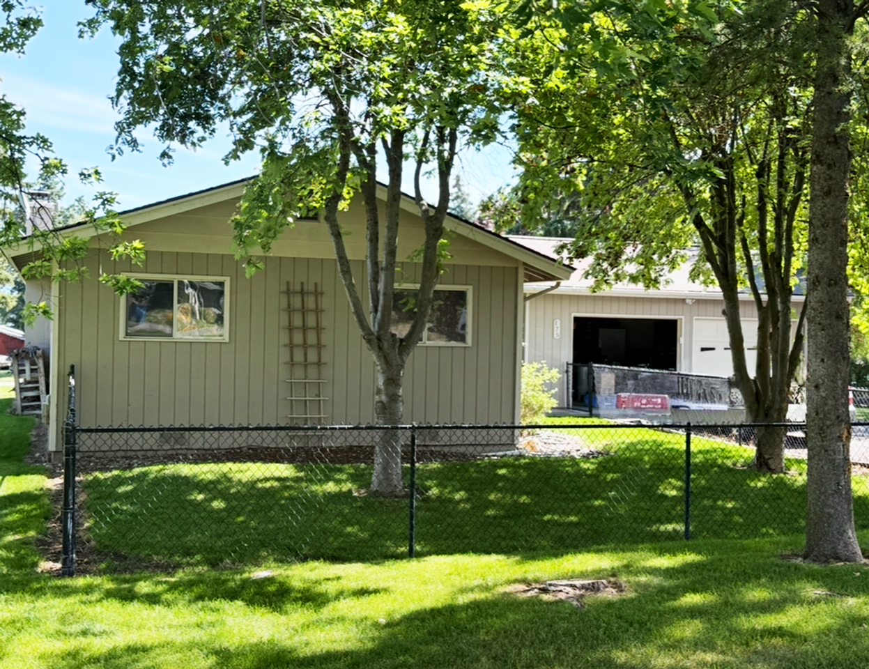 175 Mission View Dr - Photo 3 of 37