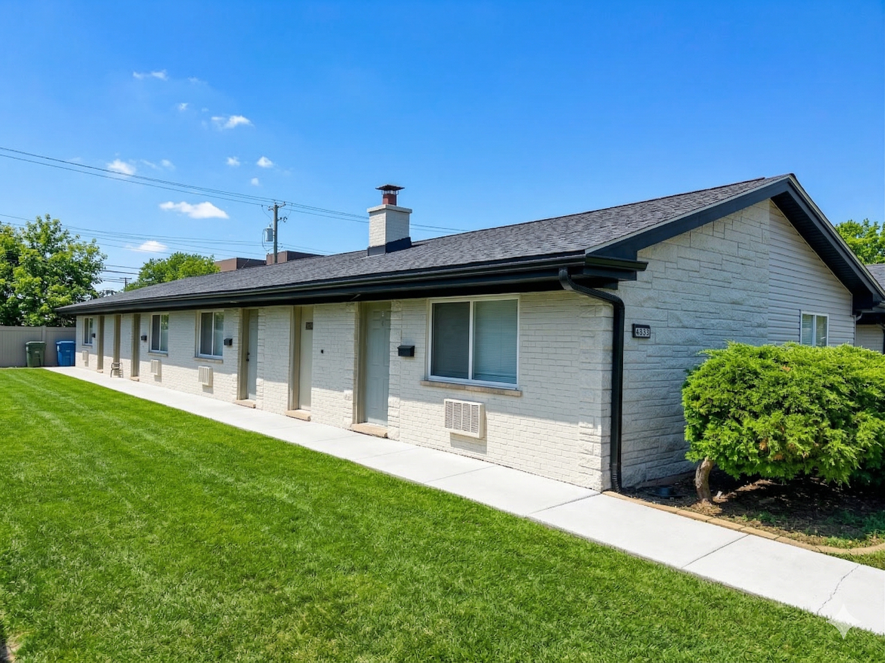 Columbus - Photo 2 of 3