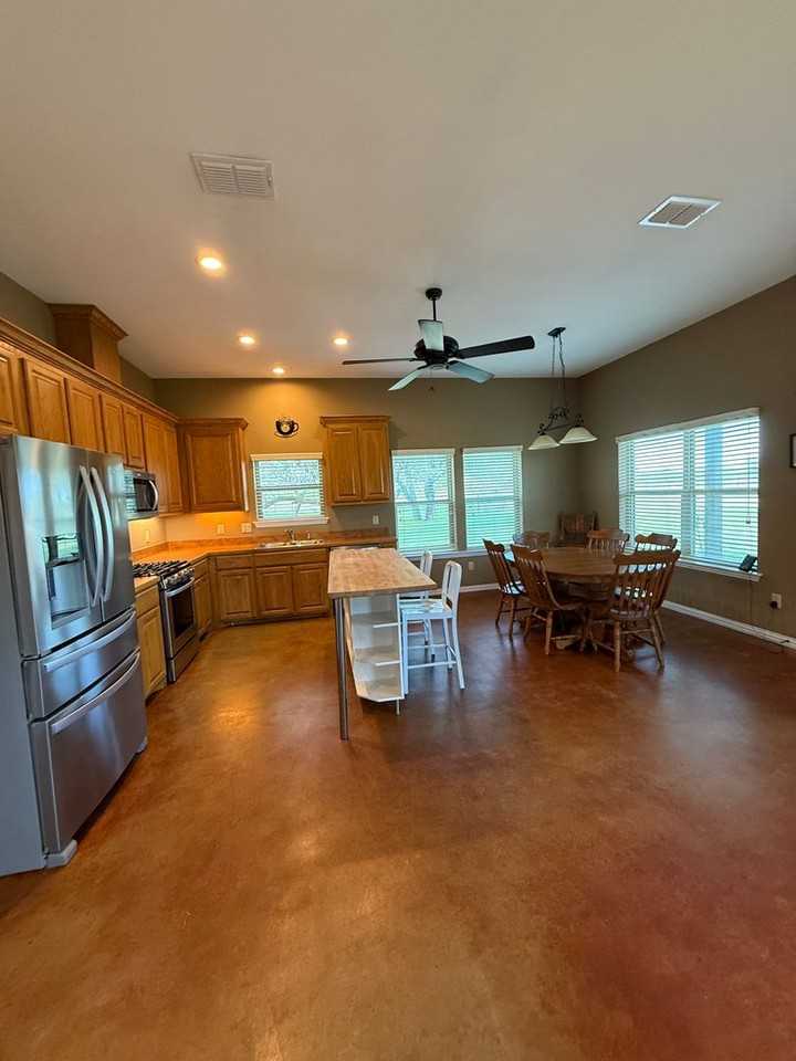 625 Southridge Dr - Photo 5 of 23