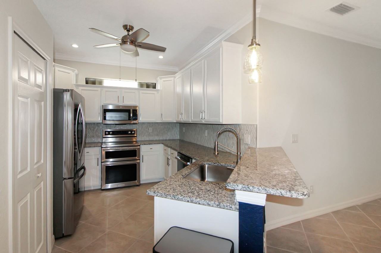 20176 Tesoro Dr - Photo 6 of 23