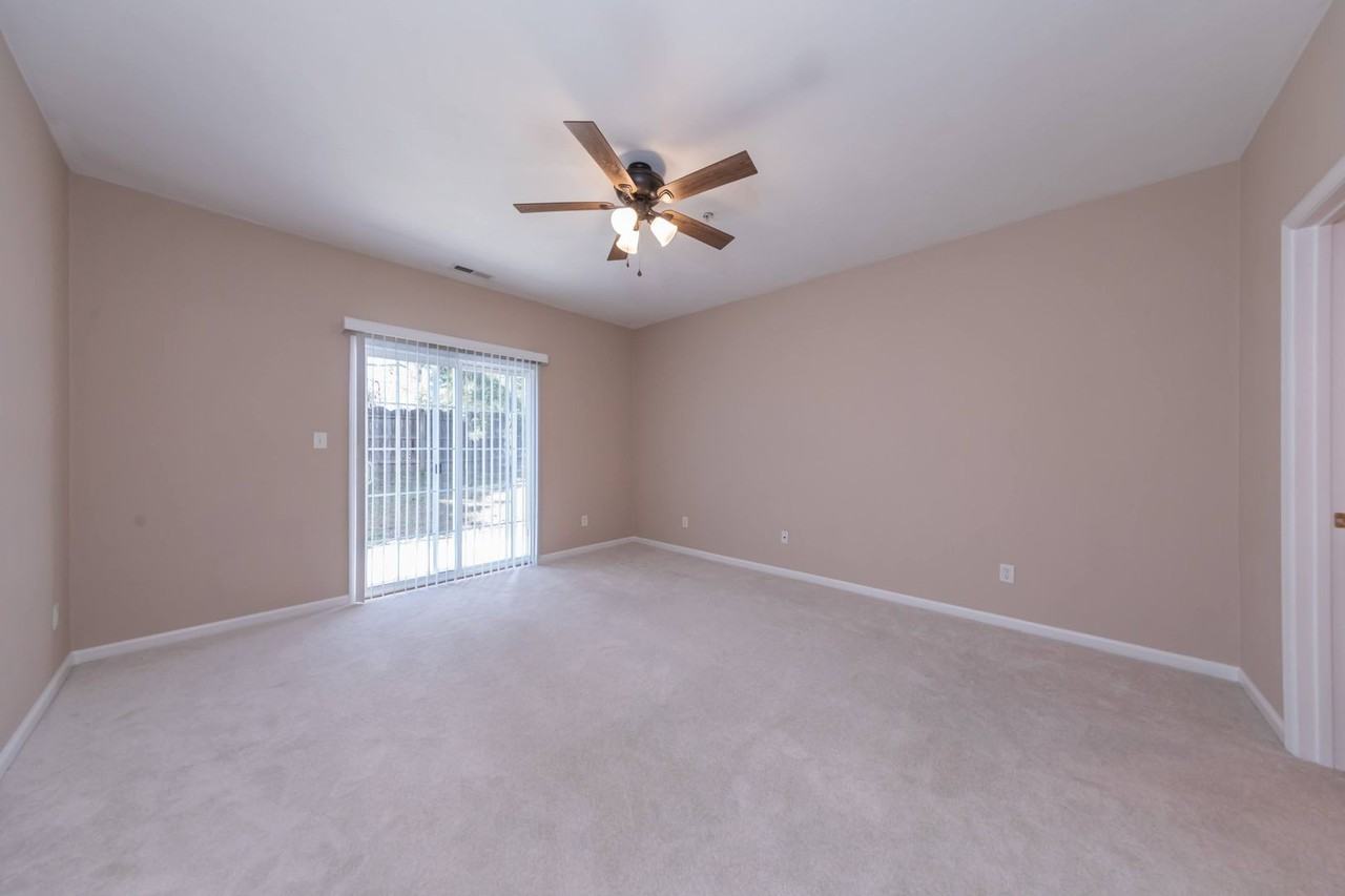 1003 Rustads Cir - Photo 7 of 15