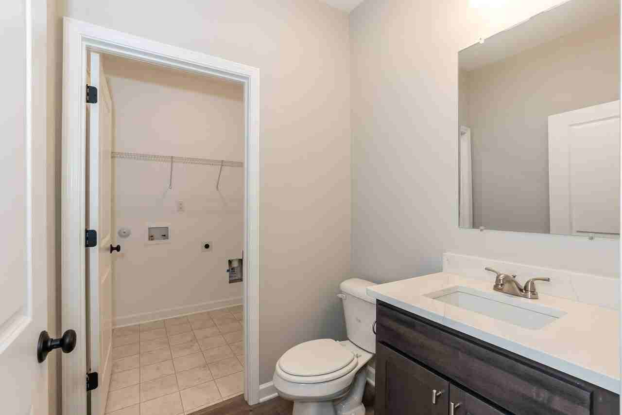 428 N Allen Rd - Photo 7 of 22