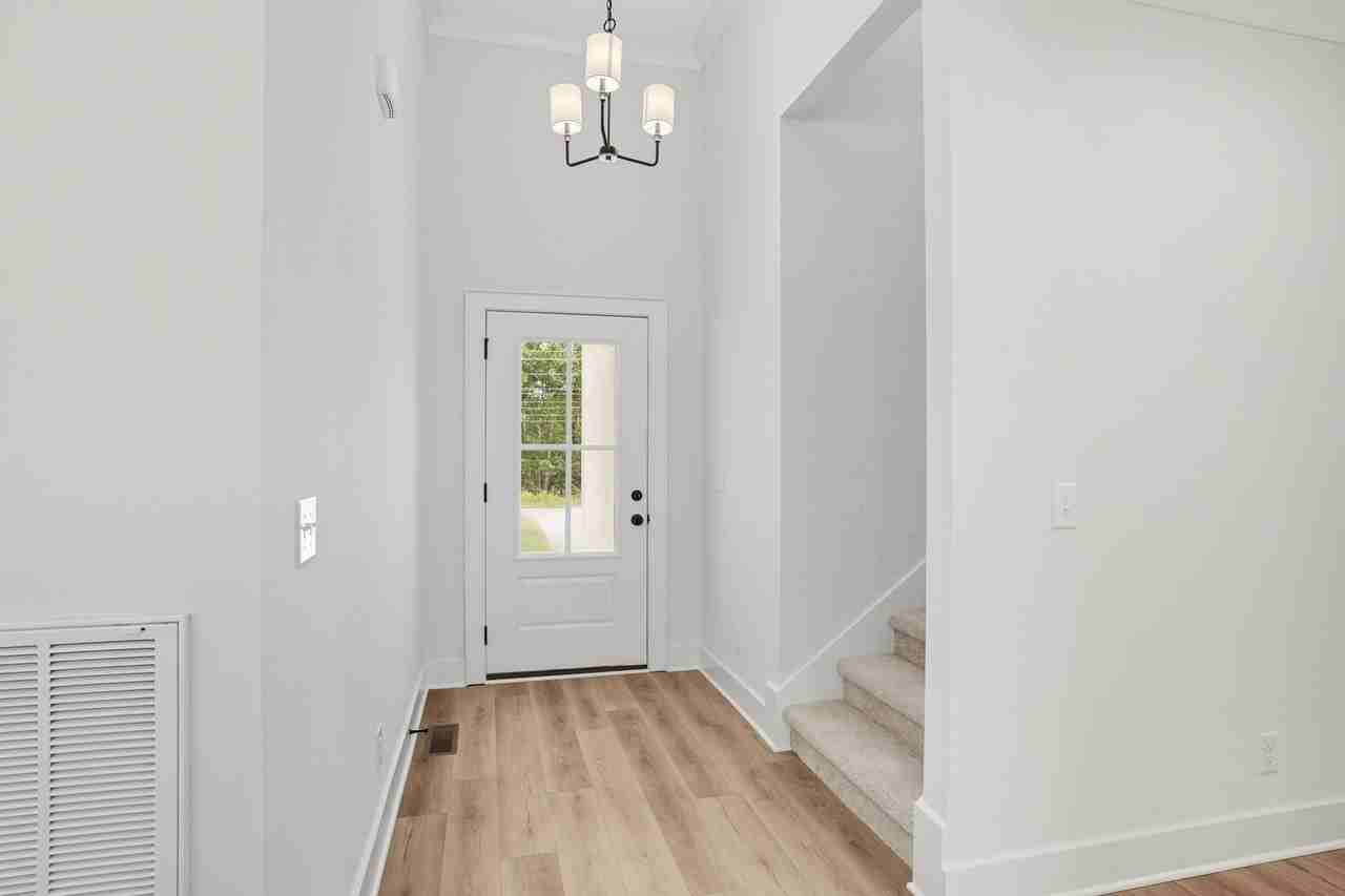 4380 Mccrary Rd - Photo 3 of 21