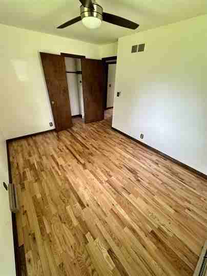 202 W 14th St #1 - Photo 3 of 18