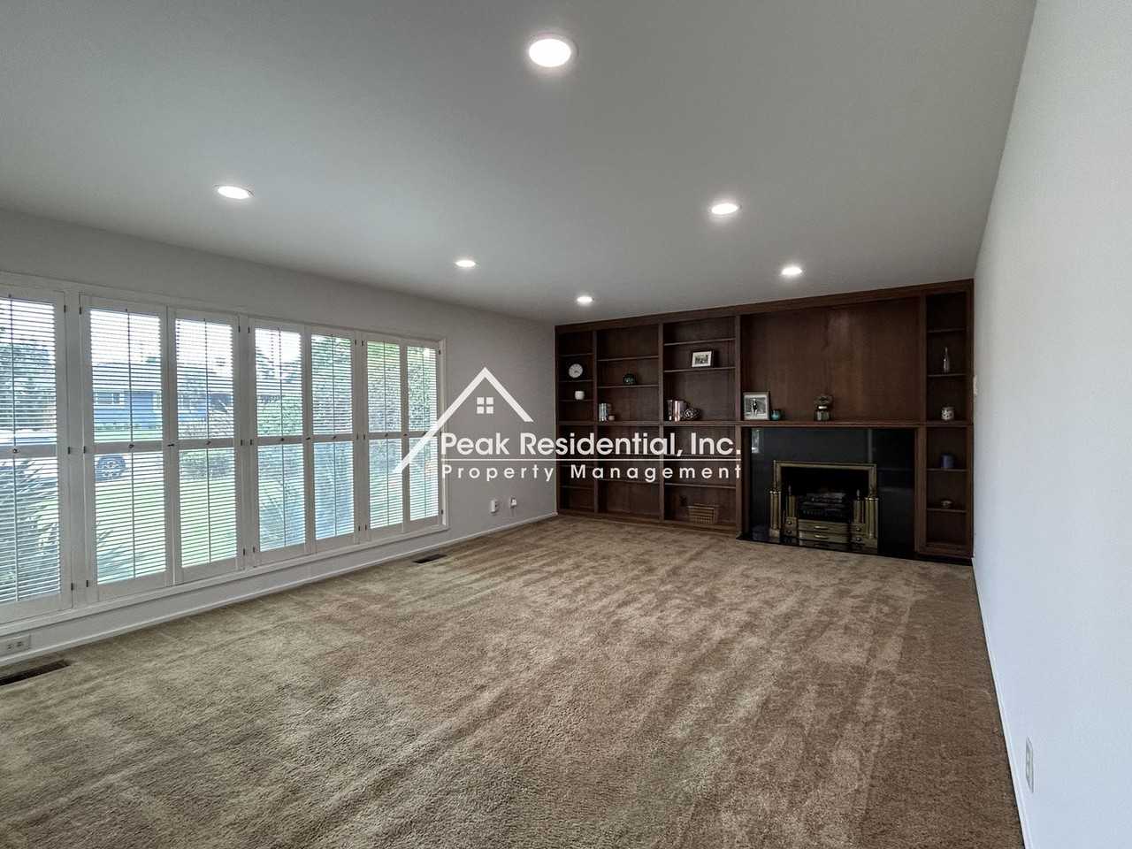 3107 Clairidge Way - Photo 7 of 36