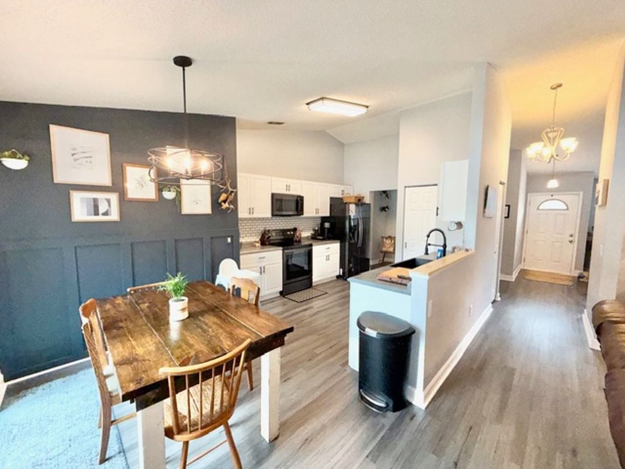 219 Pebble Ct - Photo 7 of 22