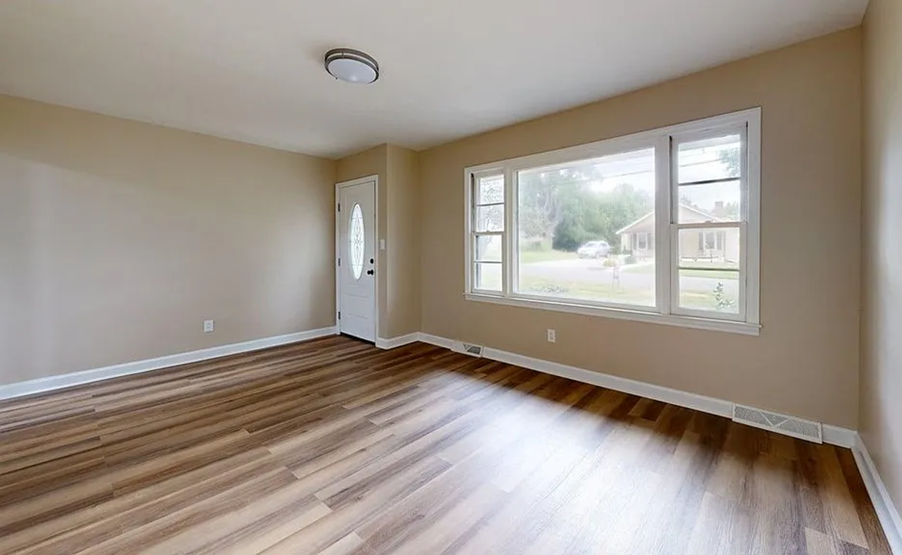 640 Edgewood Dr - Photo 3 of 18