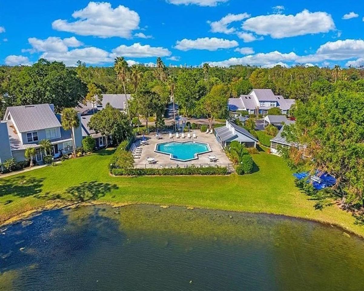 3355 Timberwood Cir - Photo 4 of 50