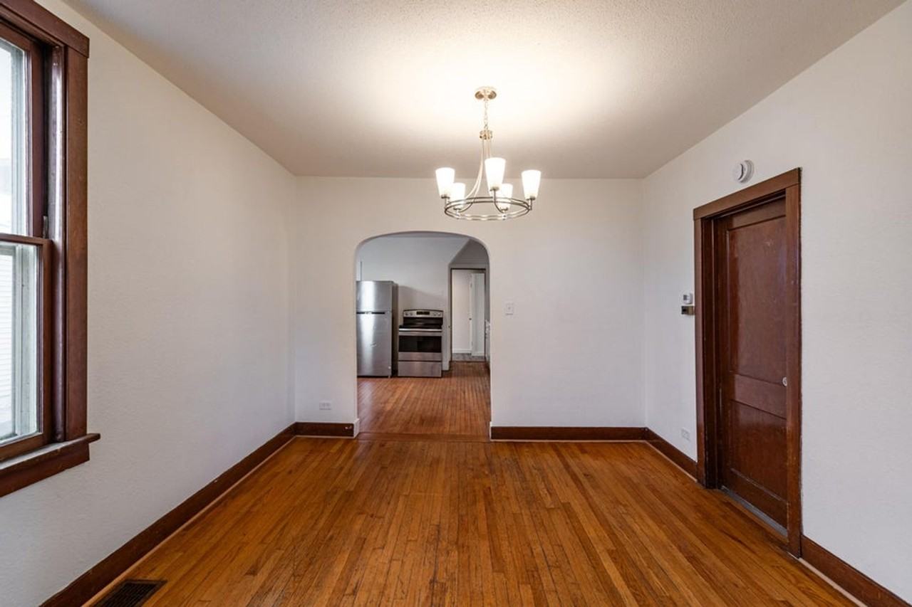 109 Copeland Ave - Photo 6 of 24