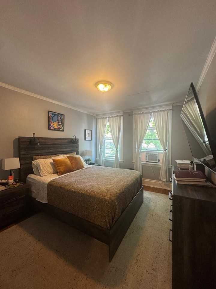 98B Strathmore Rd - Photo 5 of 12