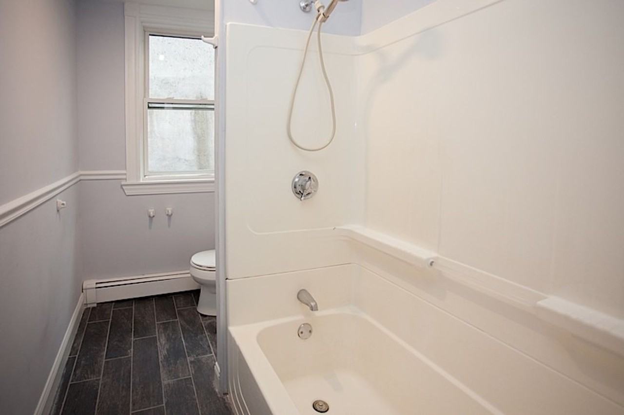200B Harvard St - Photo 7 of 9