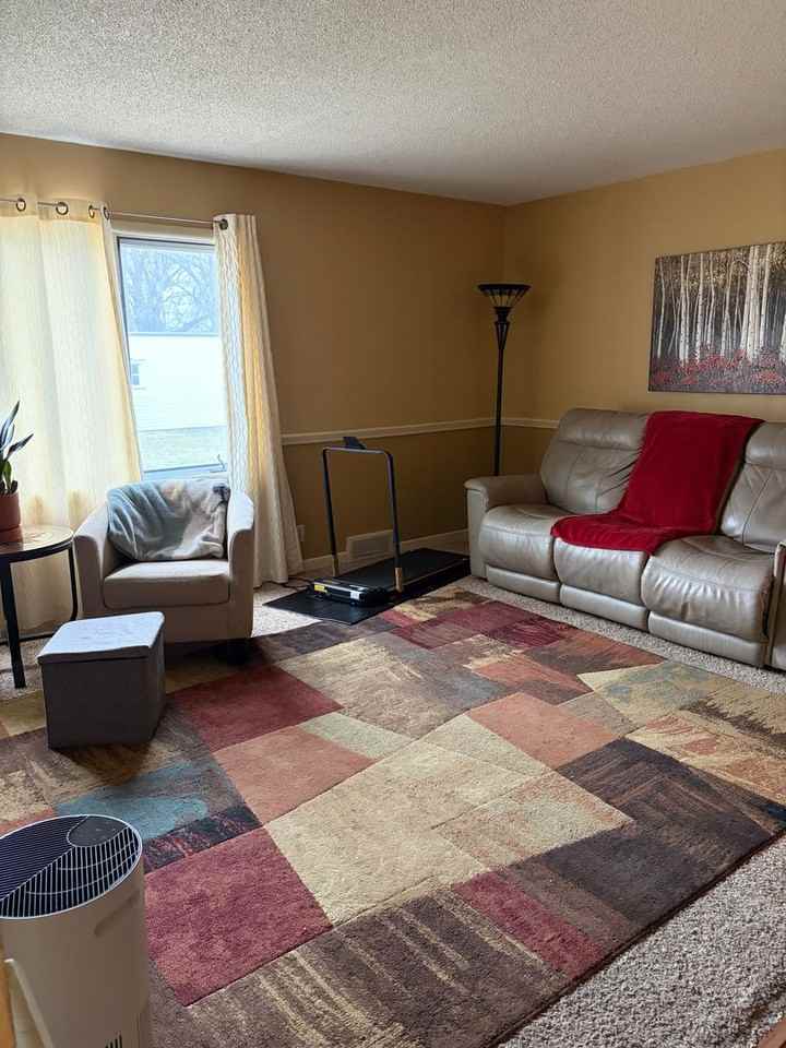 100 W 40th St - Photo 4 of 10