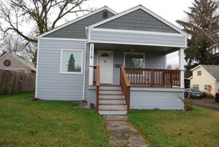 1716 Birch St - Photo 1 of 1