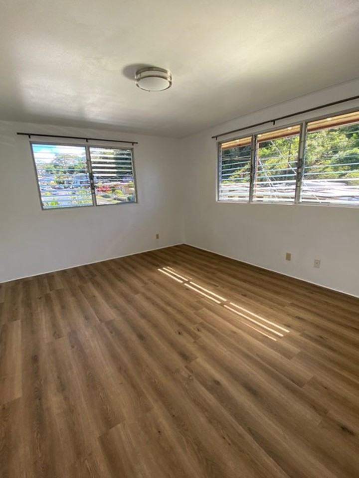 2338 Amoomoo St - Photo 4 of 12