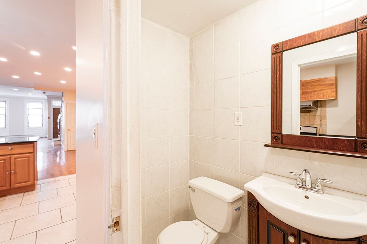 1532 Christian St - Photo 7 of 32