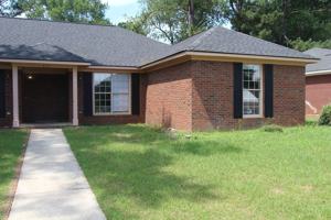 featured image of 111 Augusta Ct #B