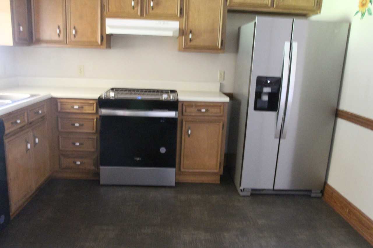 111 Augusta Ct #B - Photo 3 of 7