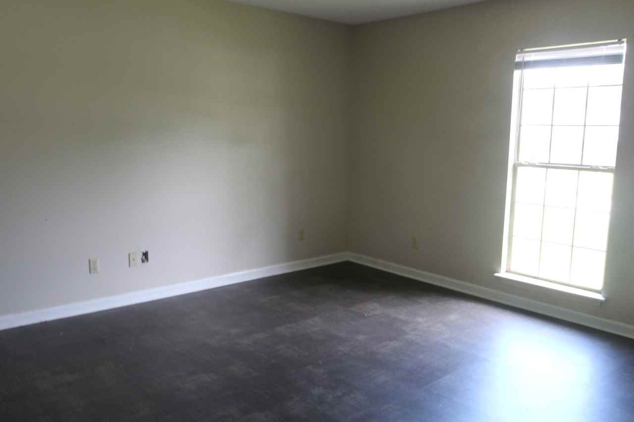 111 Augusta Ct #B - Photo 4 of 7