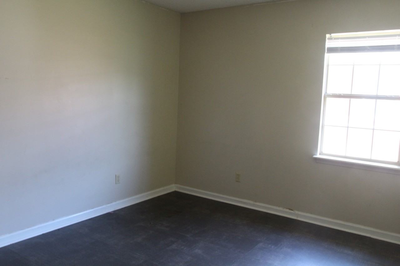 111 Augusta Ct #B - Photo 6 of 7