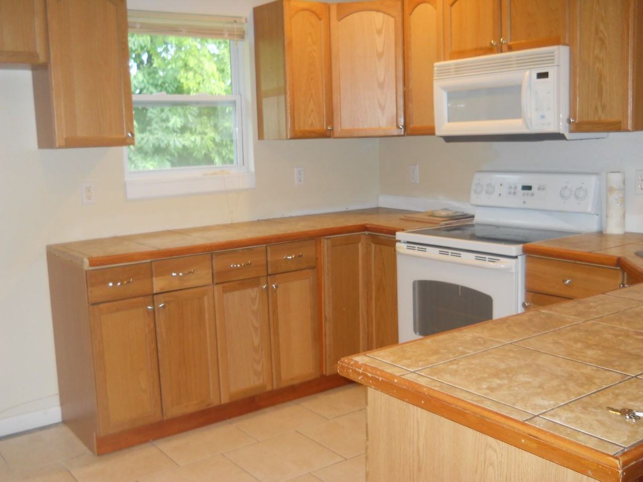 974 W Bates Dr - Photo 2 of 6