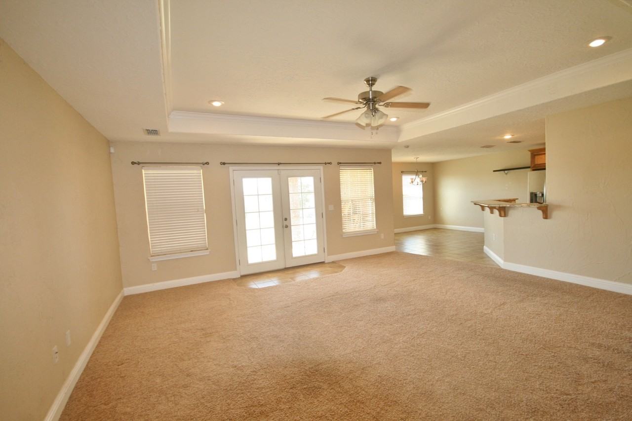 2401 Flagstone Dr - Photo 3 of 16