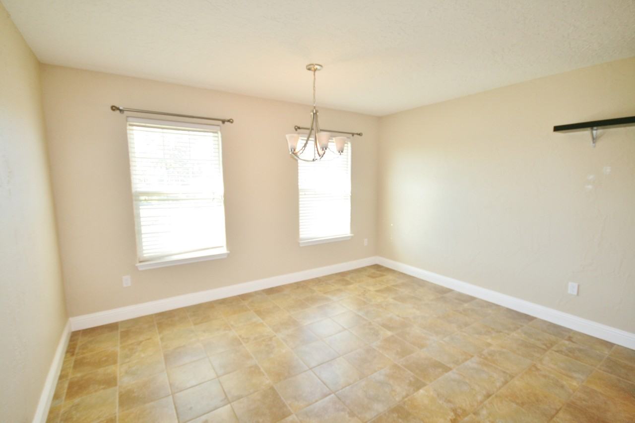 2401 Flagstone Dr - Photo 6 of 16