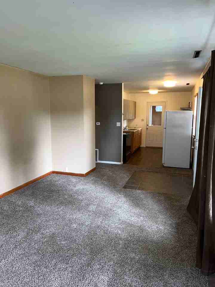1008 S Eugene St - Photo 3 of 39