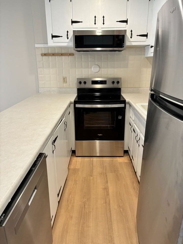 340 E La Bonte St - Photo 2 of 9