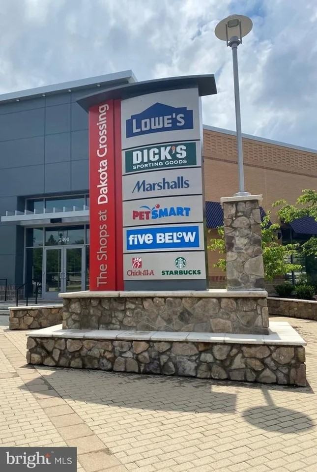 3718 Hansberry Ct Ne - Photo 7 of 29