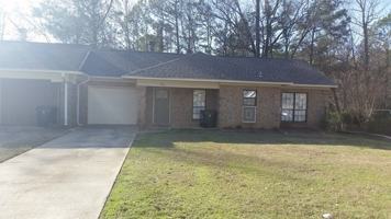 featured image of 263 Ivy Ln