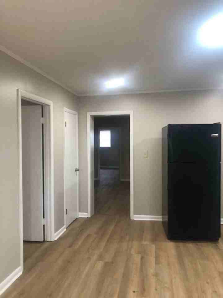 3502 Plano Rd - Photo 3 of 10