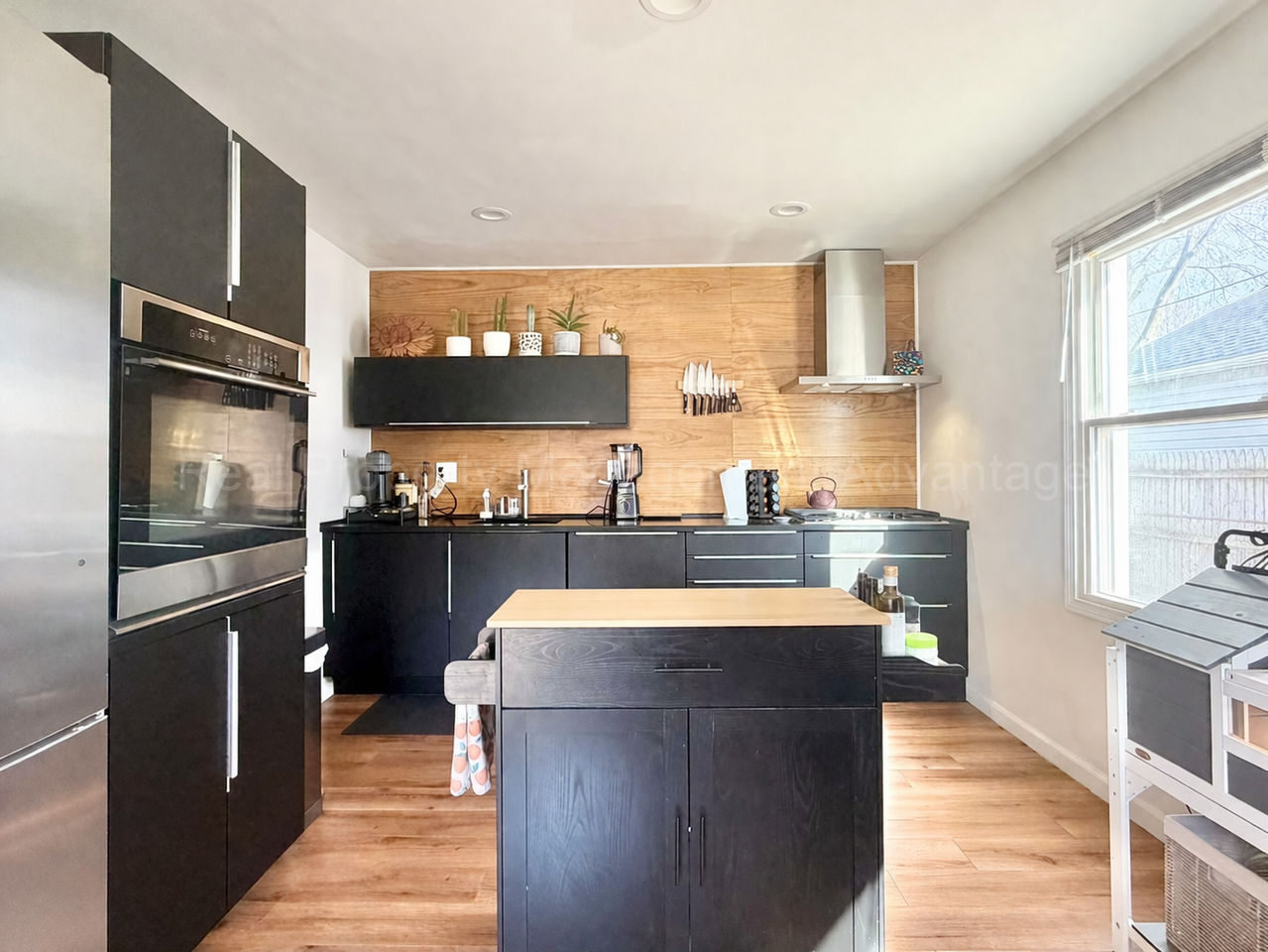 27 S Manitou Ave - Photo 6 of 33