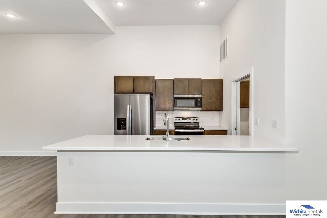 9927 E Annabelle Cir - Photo 6 of 14