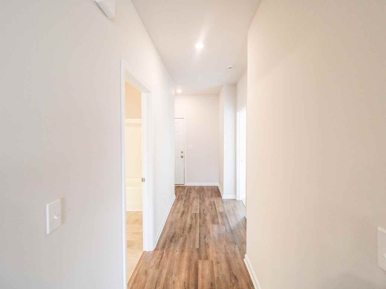 129 Mill Valley Way - Photo 3 of 33