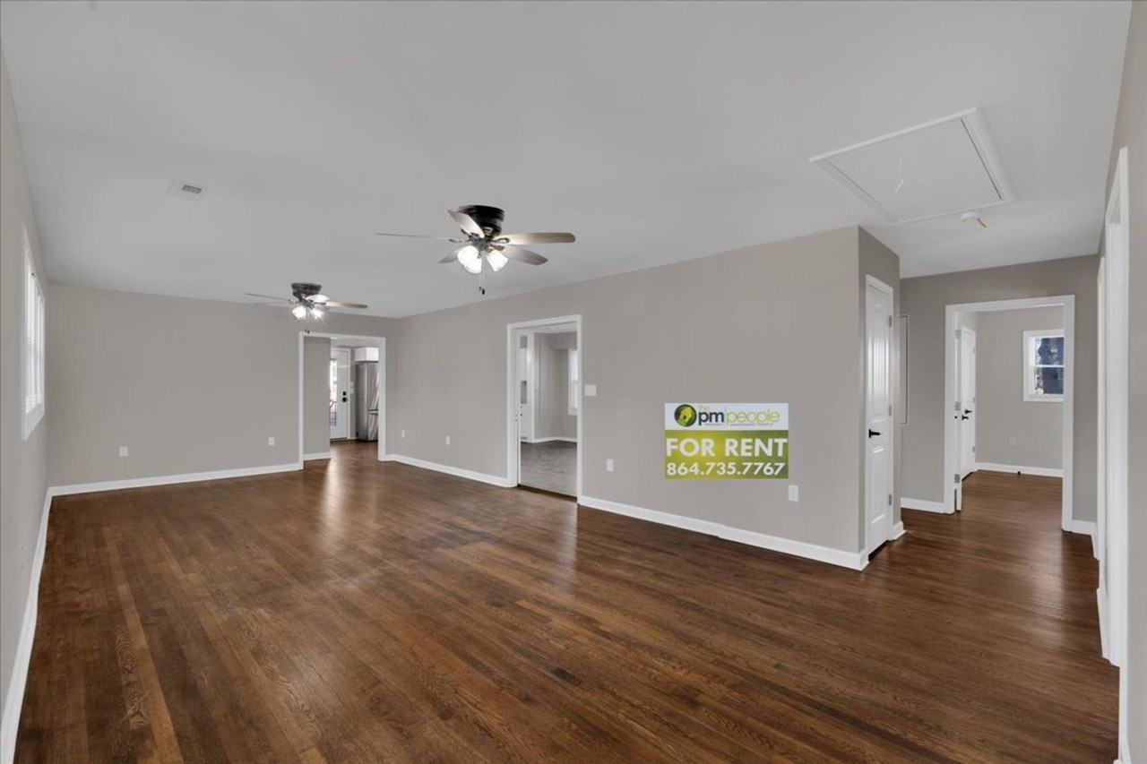 501 S E St - Photo 3 of 30