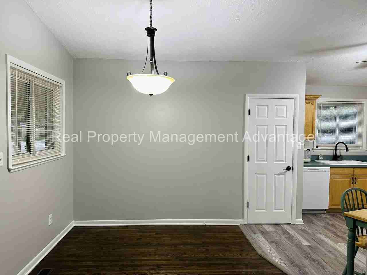 14551 Marlow St - Photo 7 of 29