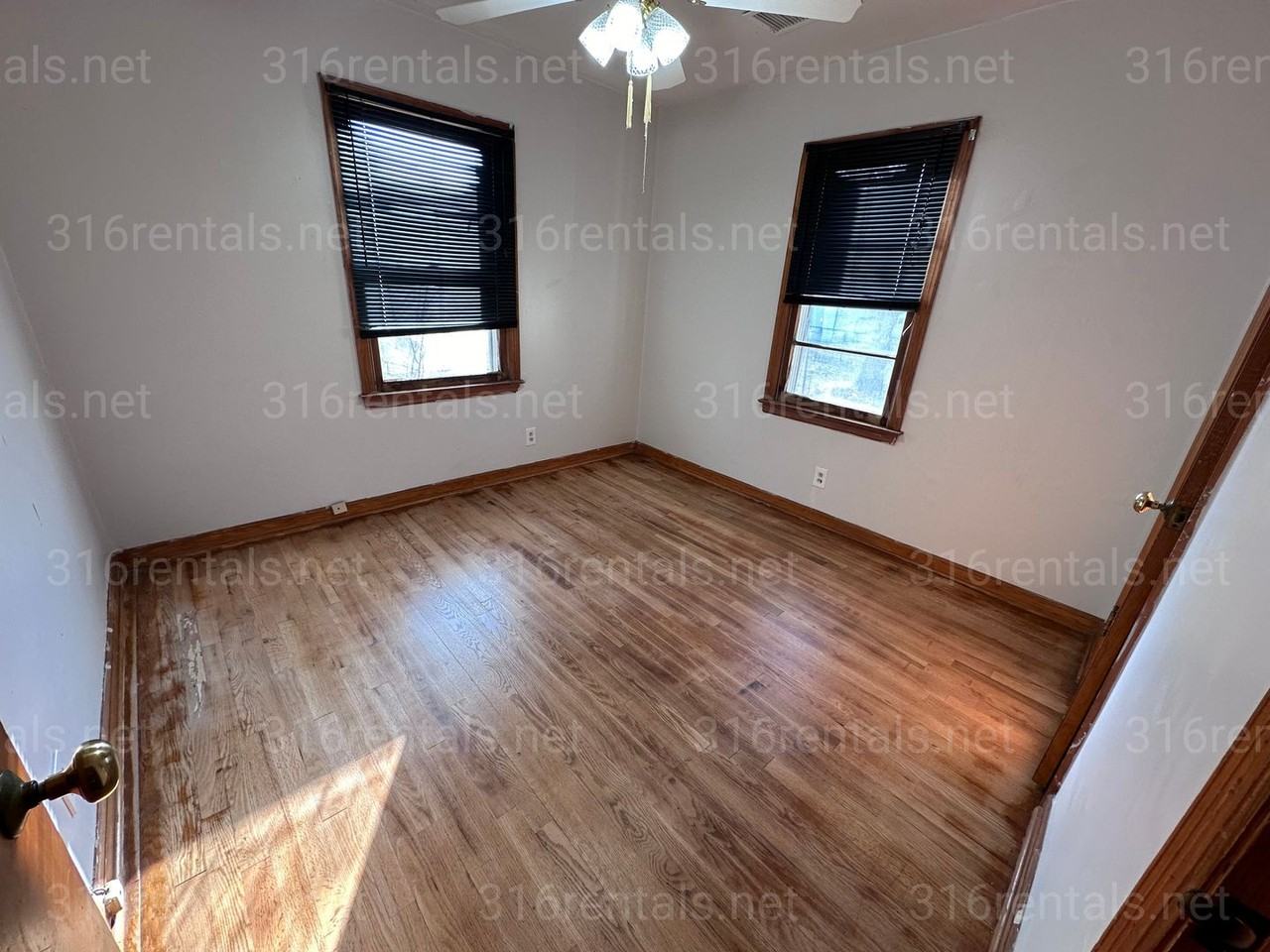 2413 N Prince St - Photo 7 of 10